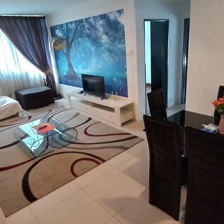 One Maxim Residence At Taragon Куала Лумпур Екстериор снимка