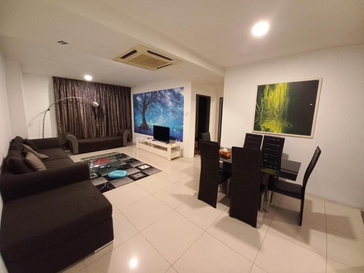 One Maxim Residence At Taragon Куала Лумпур Екстериор снимка