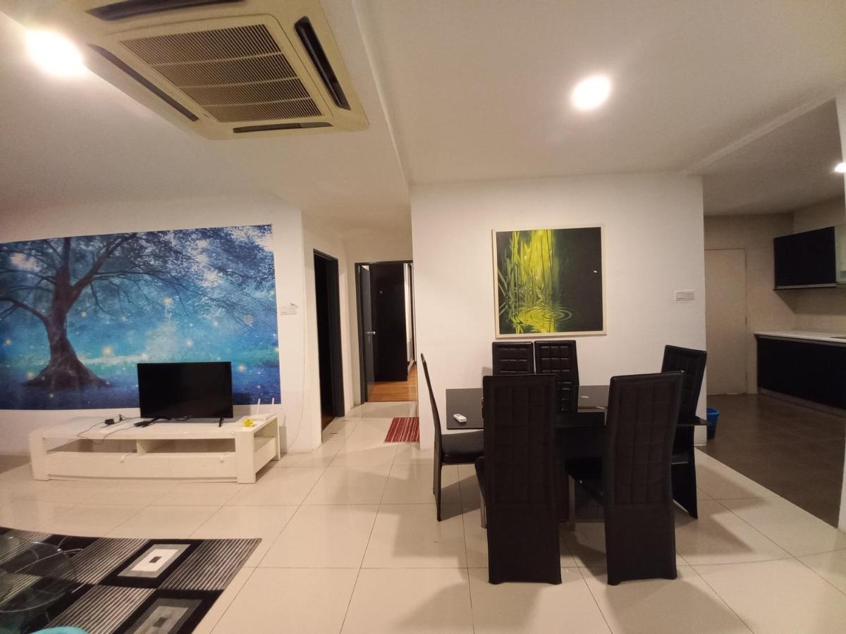 One Maxim Residence At Taragon Куала Лумпур Екстериор снимка