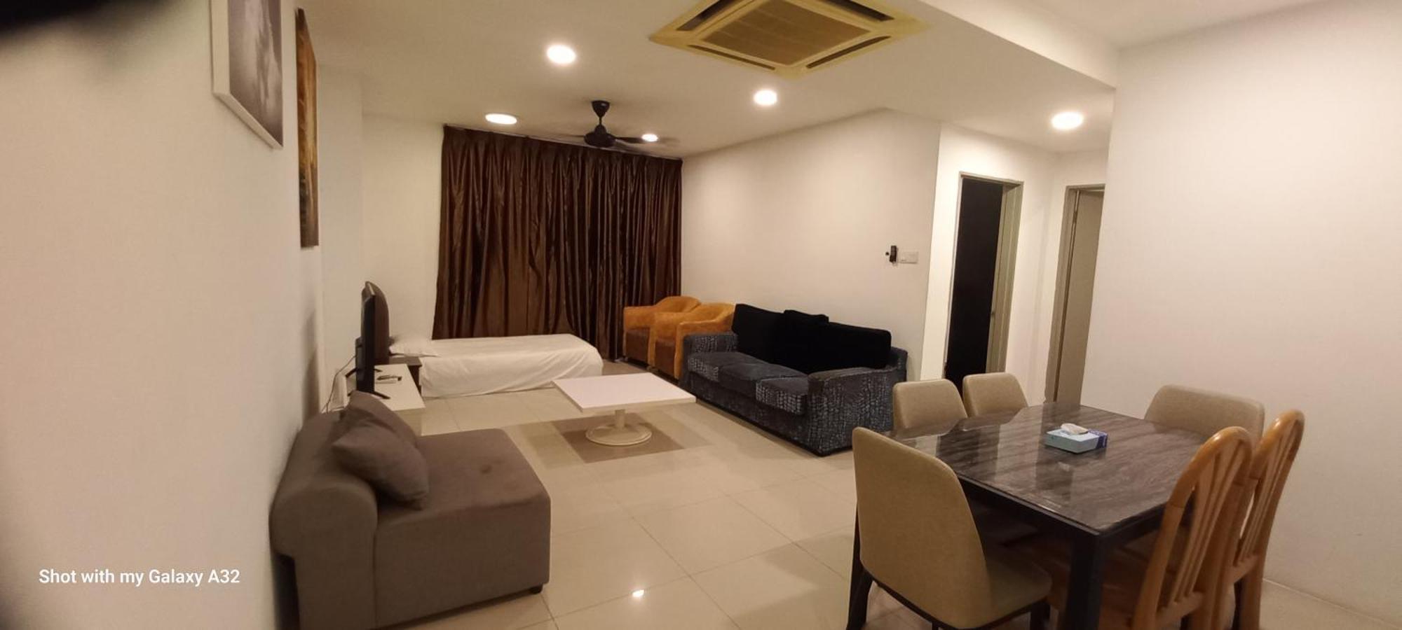 One Maxim Residence At Taragon Куала Лумпур Екстериор снимка