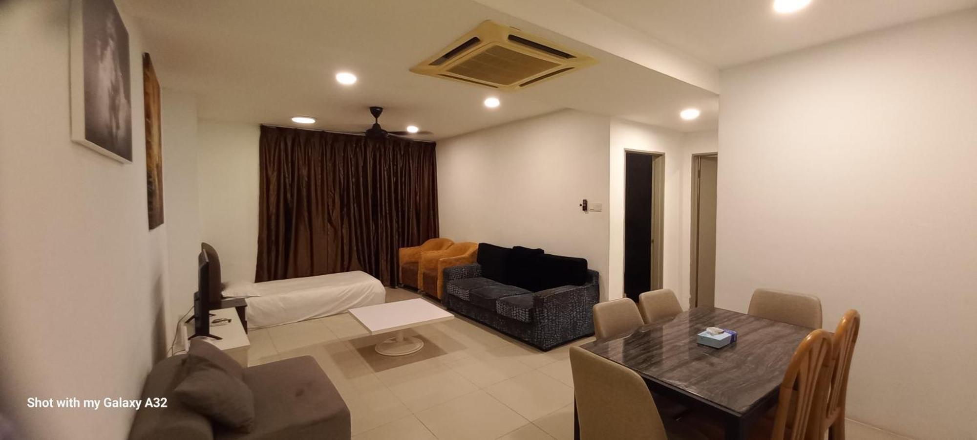 One Maxim Residence At Taragon Куала Лумпур Екстериор снимка