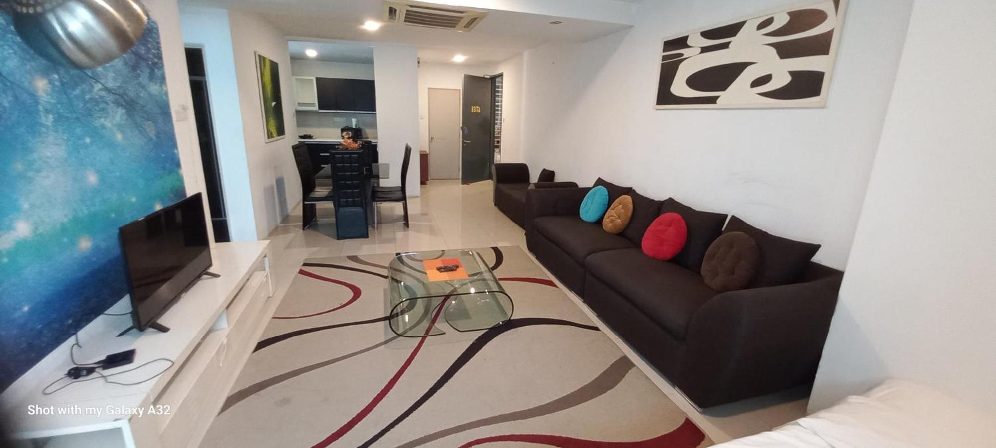 One Maxim Residence At Taragon Куала Лумпур Екстериор снимка